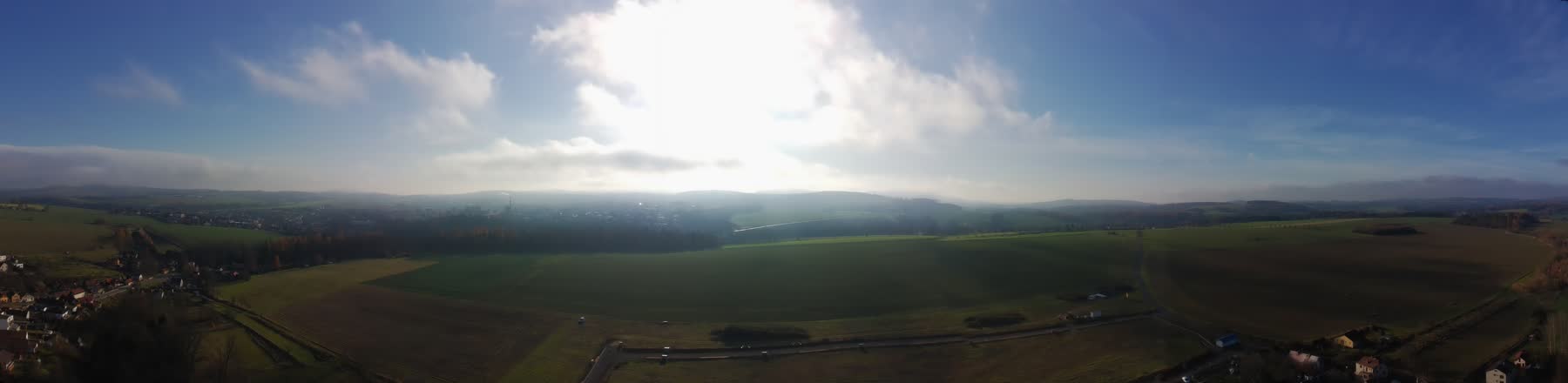 Panoramatický pohled do krajiny